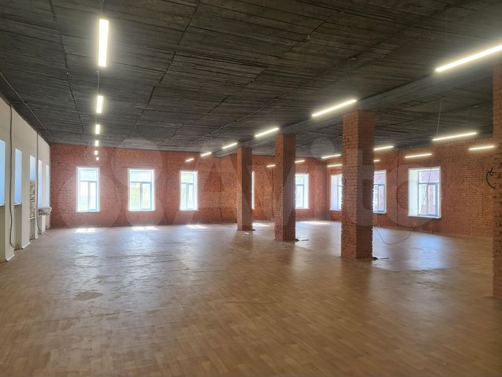 Помещение свободного назначения 340 м²