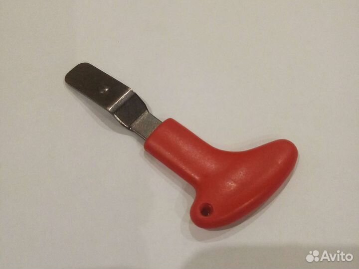 Ключ для роликовых кроссовок