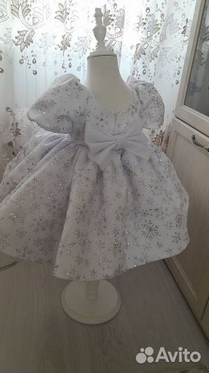 Платье снежинки 104