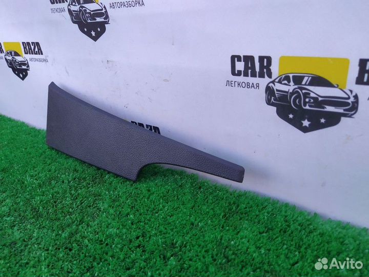 Накладка торпедо левая Ford Mustang