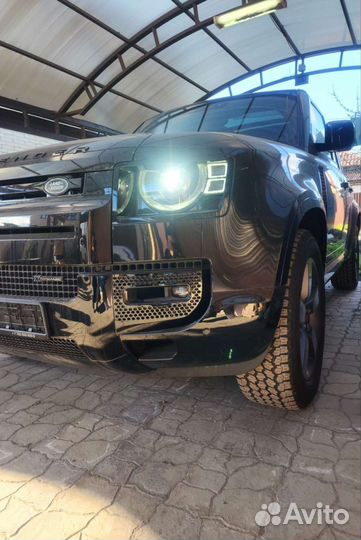 Land Rover Defender, 2022