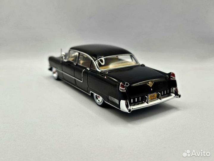 Модель автомобиля Cadillac Fleetwood Series