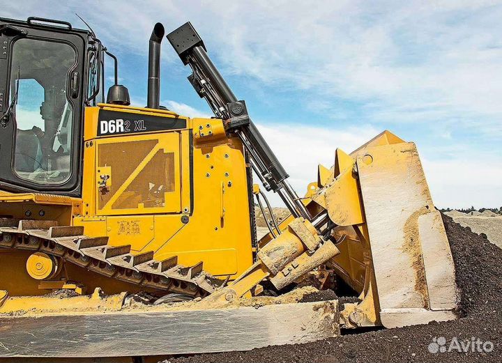 Стекло двери левое на Cat D5R2XL,D6R2 XL (триплекс