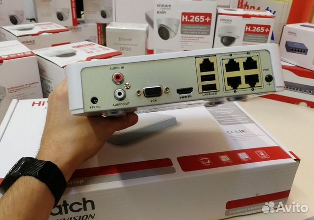 PoE 4-кан видеорегистратор Hiwatch DS-N204P(C)