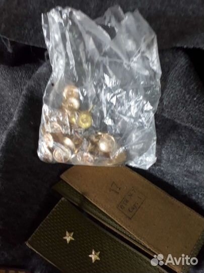 Погоны,петлицы,шевроны,эмблемы и пуговицы