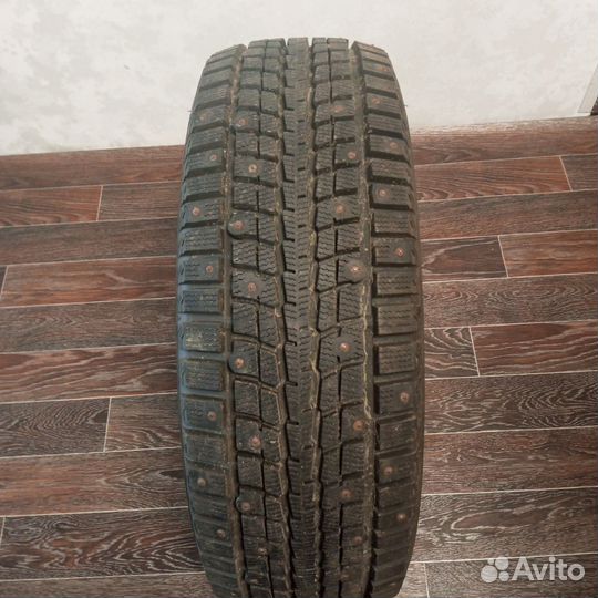 Dunlop SP Winter Ice 07 215/65 R16.5