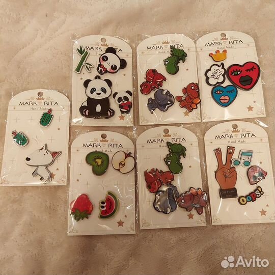 Набор брошей Mark Rita