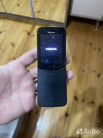 Nokia 8110 4G, 4 ГБ