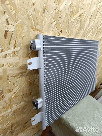 Радиатор кондиционера Renault Nissan LADA