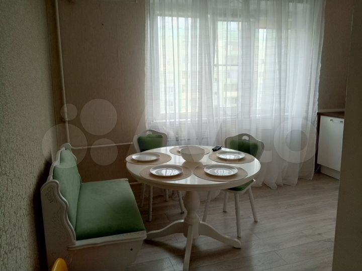 3-к. квартира, 86 м², 8/10 эт.