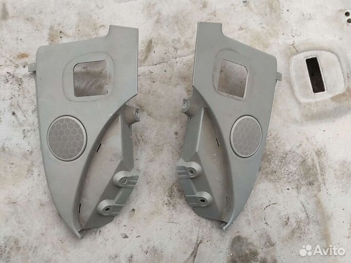 Держатель задней полки Фольксваген поинтер