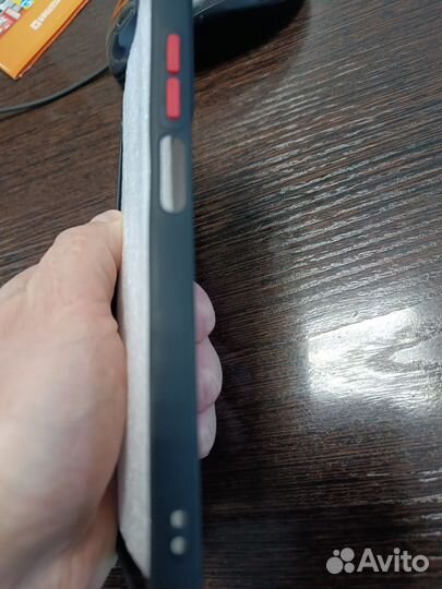 Защитный чехол на смартфон