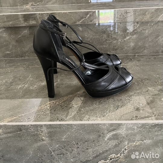 Босоножки Kiton новые