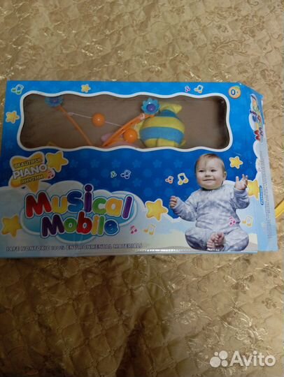 Мобиль музыкальный на детскую кроватку