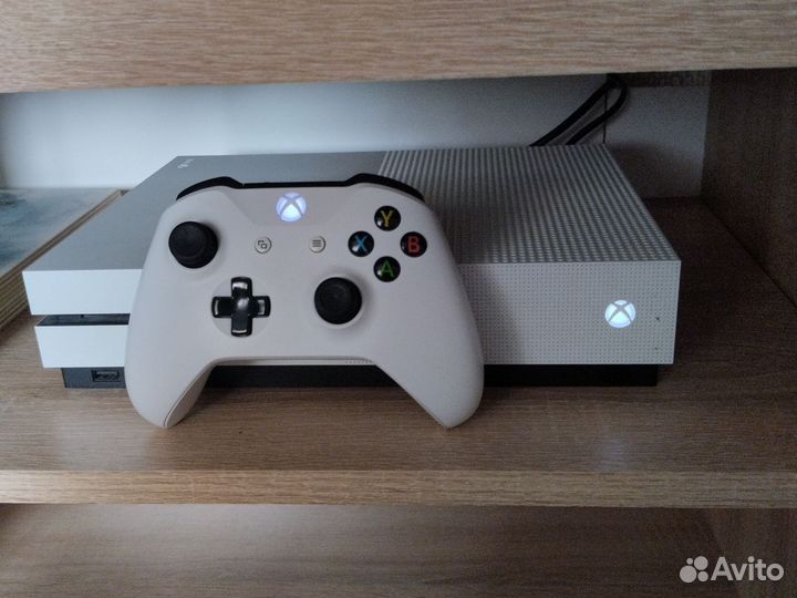 Xbox One s