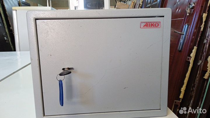 Домашний сейф aiko новый