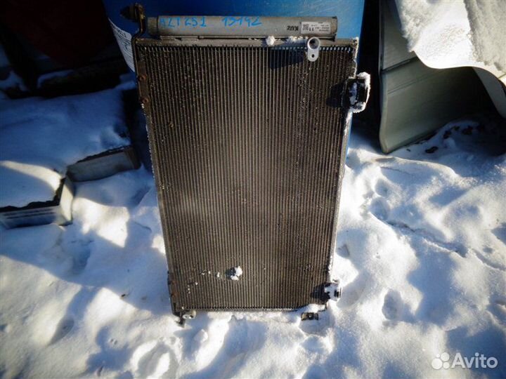 Радиатор кондиционера Toyota Avensis AZT251