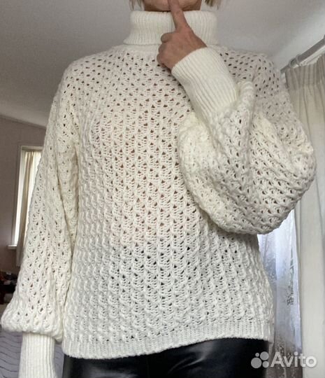 Свитер