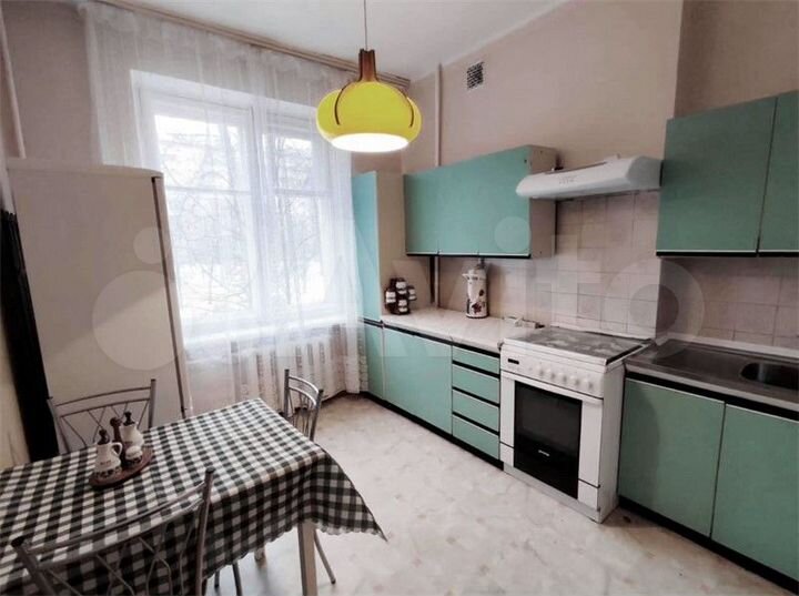 3-к. квартира, 80 м², 4/8 эт.