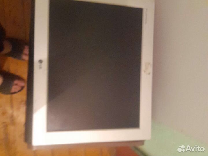 Монитор для компьютера LG flatron L1530S