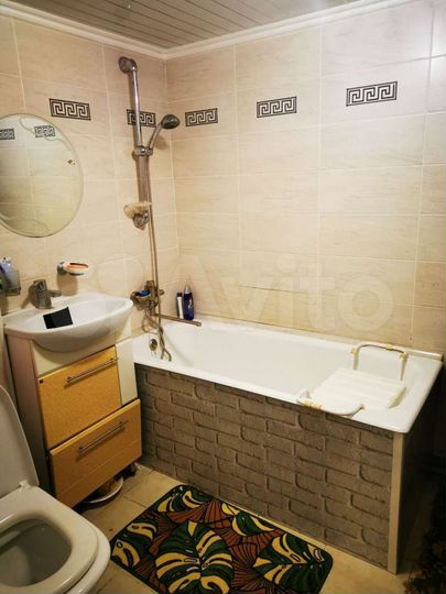 Дом 250 м² на участке 15 сот.