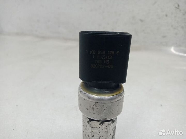 Датчик давления хладогена volkswagen passat CC G65