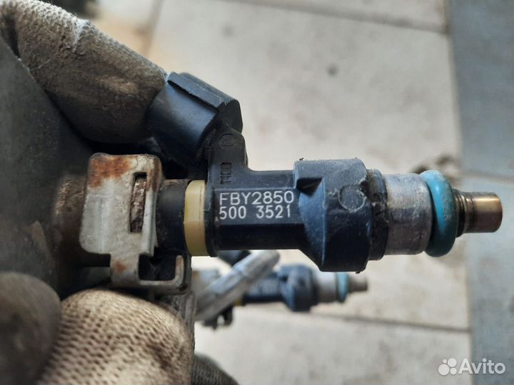 Топливная рампа Nissan Qashqai