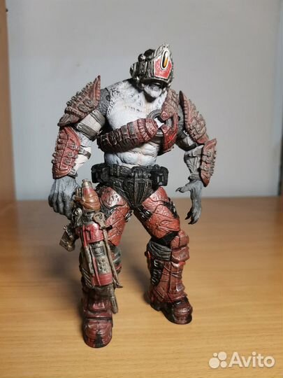 Коллекционная Фигурка Gears Of War 2 Саранча neca