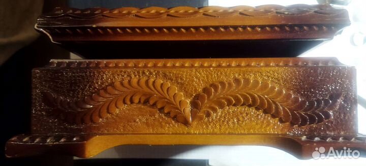 Шкатулка резная, дерево массив