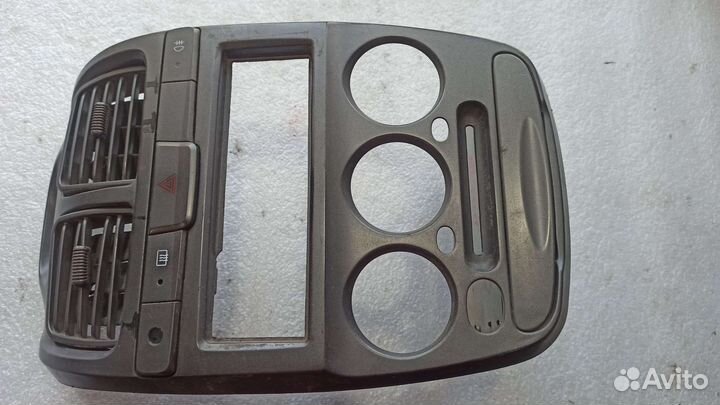 Накладка на торпеду Hyundai Accent