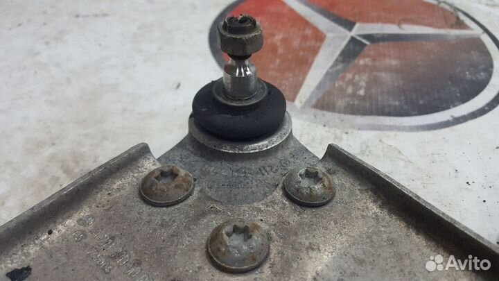 Рычаги передние на Mercedes-Benz W211 W219