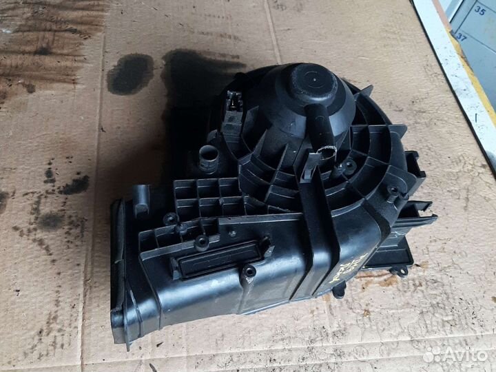 Моторчик печки Ниссан Альмера N16