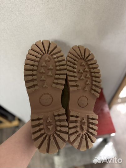 Лоферы женские