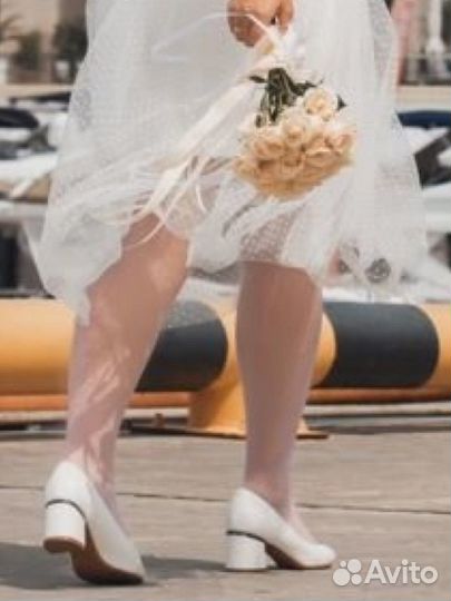 Туфли белые