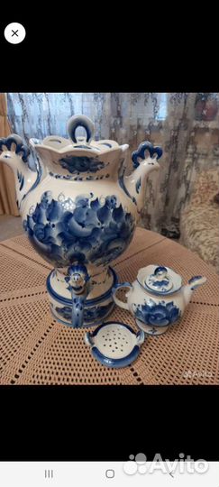 Гжельский фарфор самовар