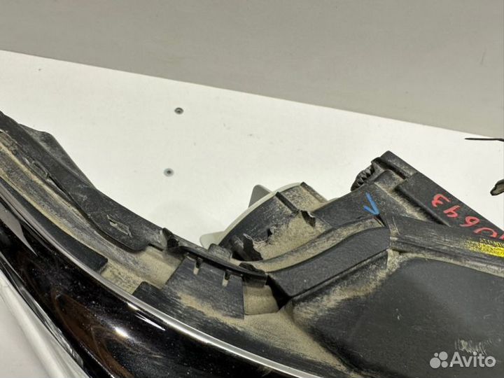 Фара адаптивная передняя правая Toyota Camry