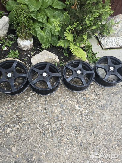 Диски р15 4х100 vesta solaris