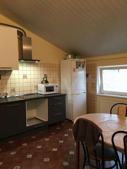 Комната 17 м² в 4-к., 3/3 эт.