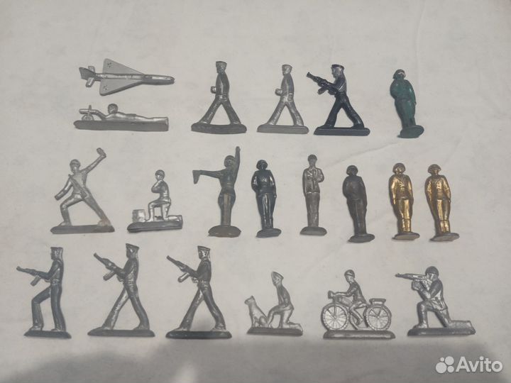 Игрушки СССР солдатики