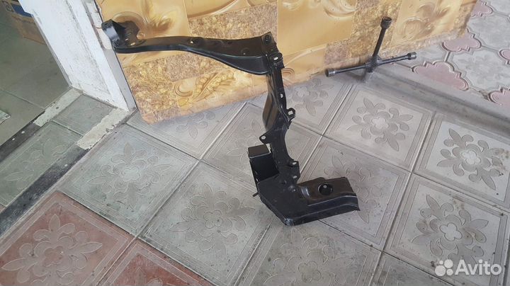 Передняя панель / телевизор Toyota Camry V50