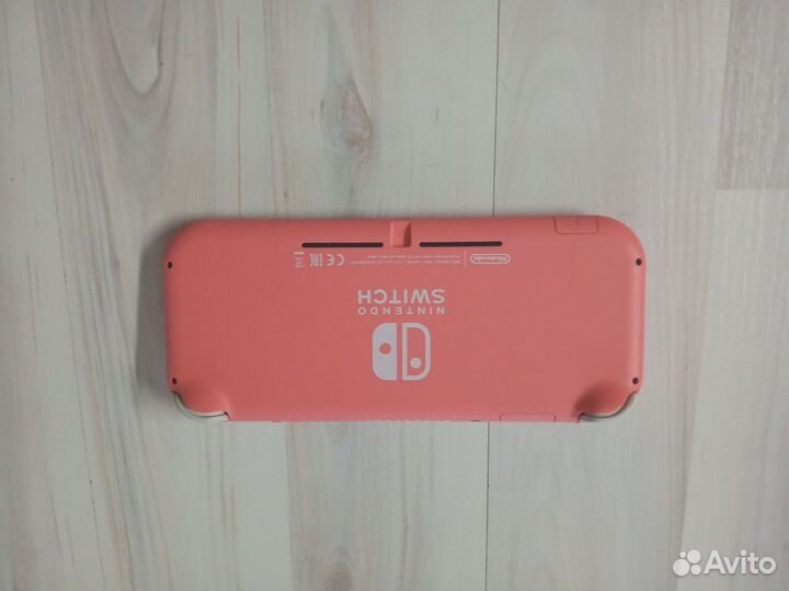 Продам Nintendo Switch Lite