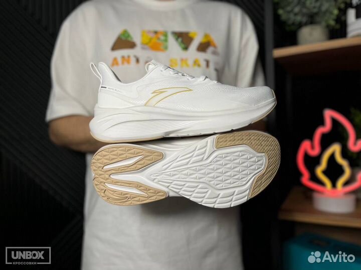 Кроссовки Оригинал Anta Air Walker Gold/White