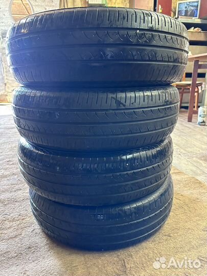 Yokohama BluEarth AE01 185/70 R14