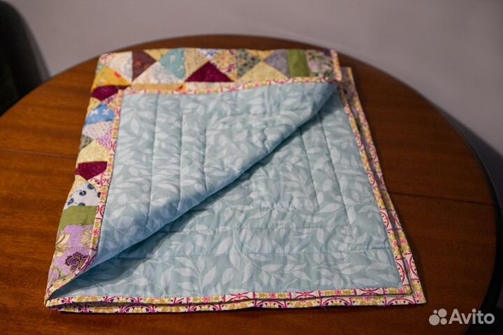 Одеяло ручной работы (пэчворк)