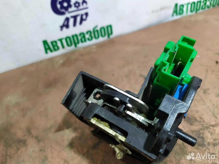 Замок задний правый Hyundai Solaris Kia Rio