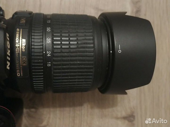 Зеркальный фотоаппарат Nikon D7000