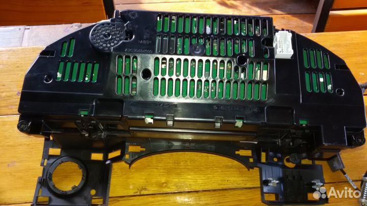 Мерседес GLK панель приборов A2049004607