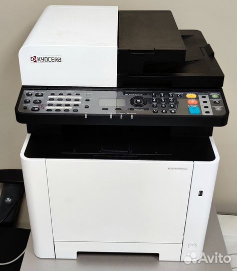 Цветное мфу Kyocera Ecosys M5521cdw