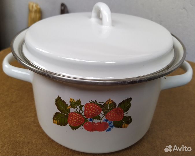 Кастрюли эмалированные