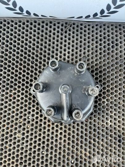 Крышка трамблера Nissan Terrano R50